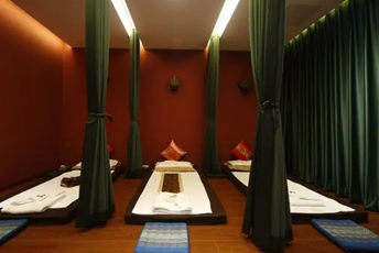 杭州拱墅泰式按摩的被动瑜伽：当身体被折叠成诗